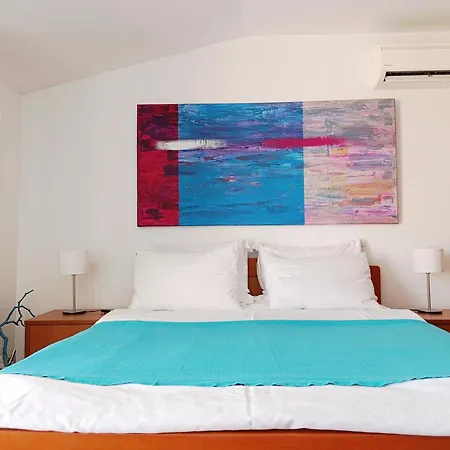 Kata Πανσιόν Ρόβινι